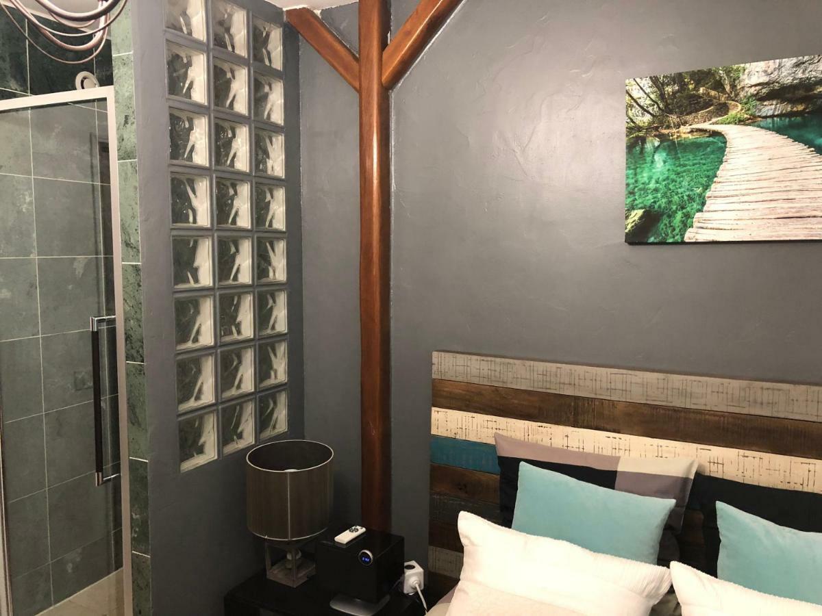 Luxembourg-proche St Germain Des Pres